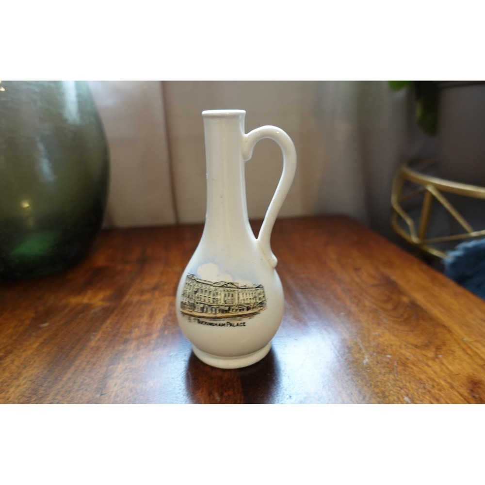 Vintage Buckingham Palace Bud Vase:‎ England Collector Ceramic